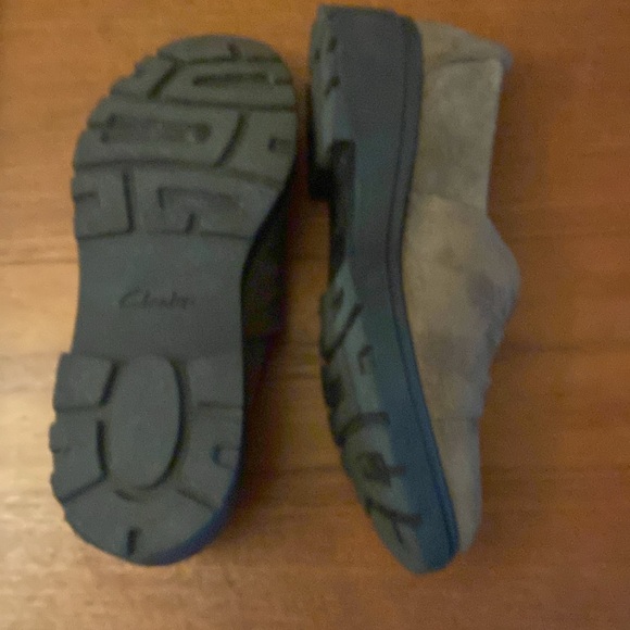 Sale 😘Clarks Collectiom Suede Tan/Brown Flats like new - Picture 5 of 8